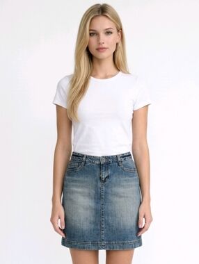 Izod Jeans Dirty Wash Faded Blue Jean Denim Mini Skirt Size 4